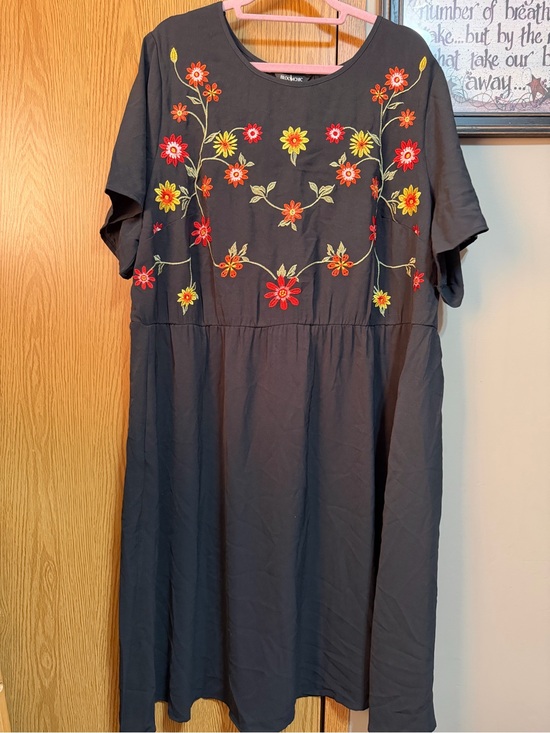 BloomChic Dresses & Skirts - BloomChic Black Midi Dress with Red and Yellow Floral Embroidery size 22-24 $28